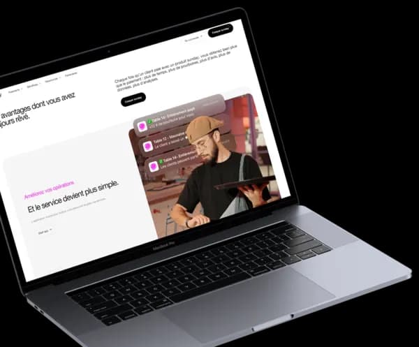 Ordinateur portable affichant un site web